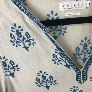 Velvet by Graham & Spencer Linen tunic